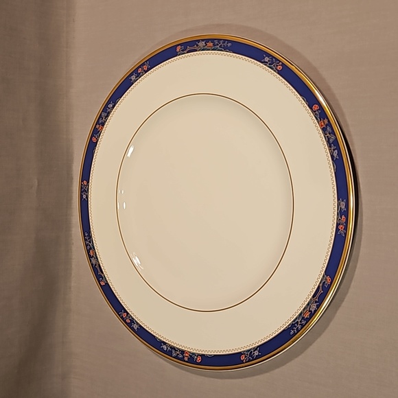 NEW Royal Doulton Cathay H. 5140 Dinner Plate English Fine Bone China - Picture 7 of 7
